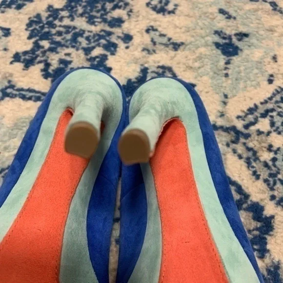 Boutique 9 Claudius Platforms - Picture 11 of 15